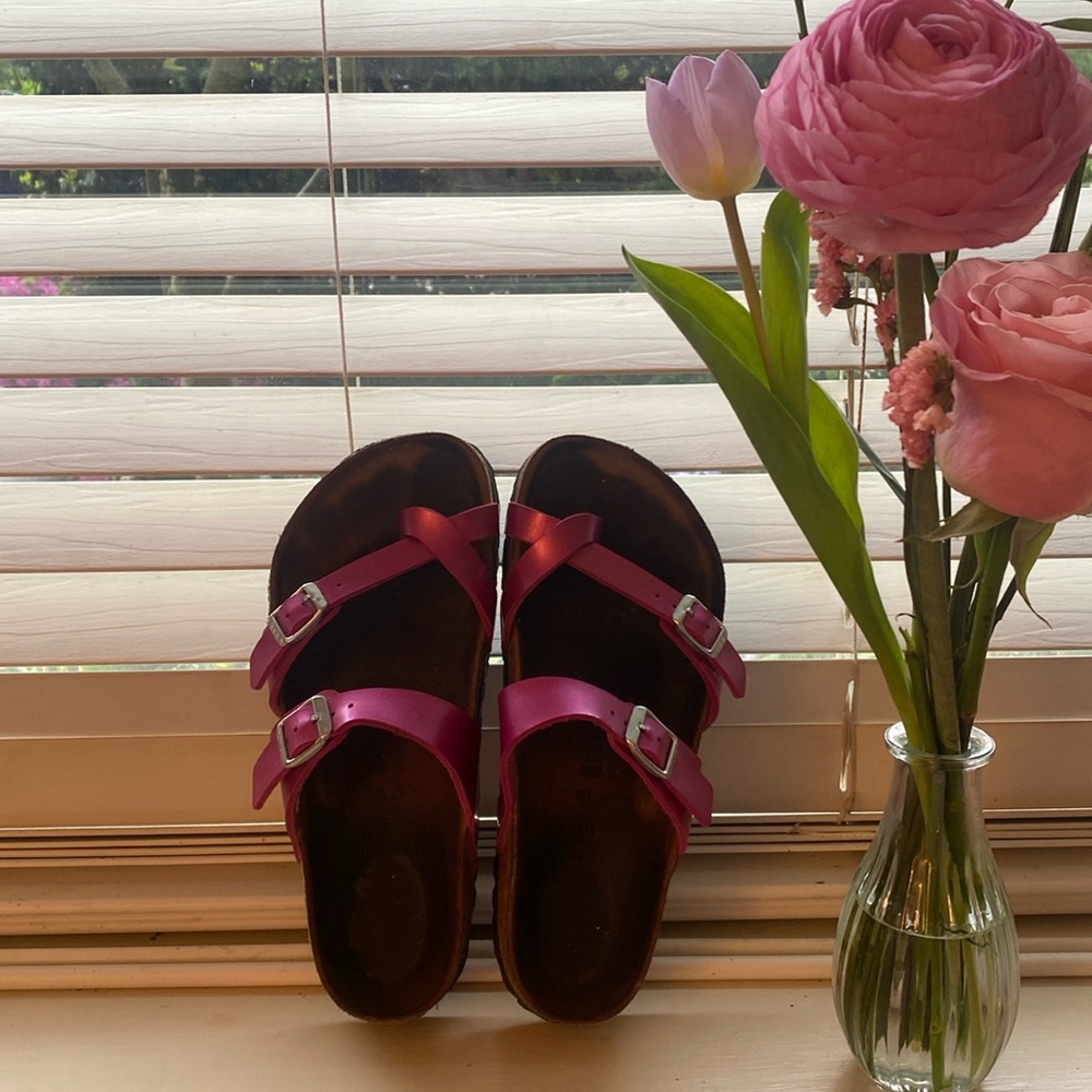 Magenta Birkenstocks - 36